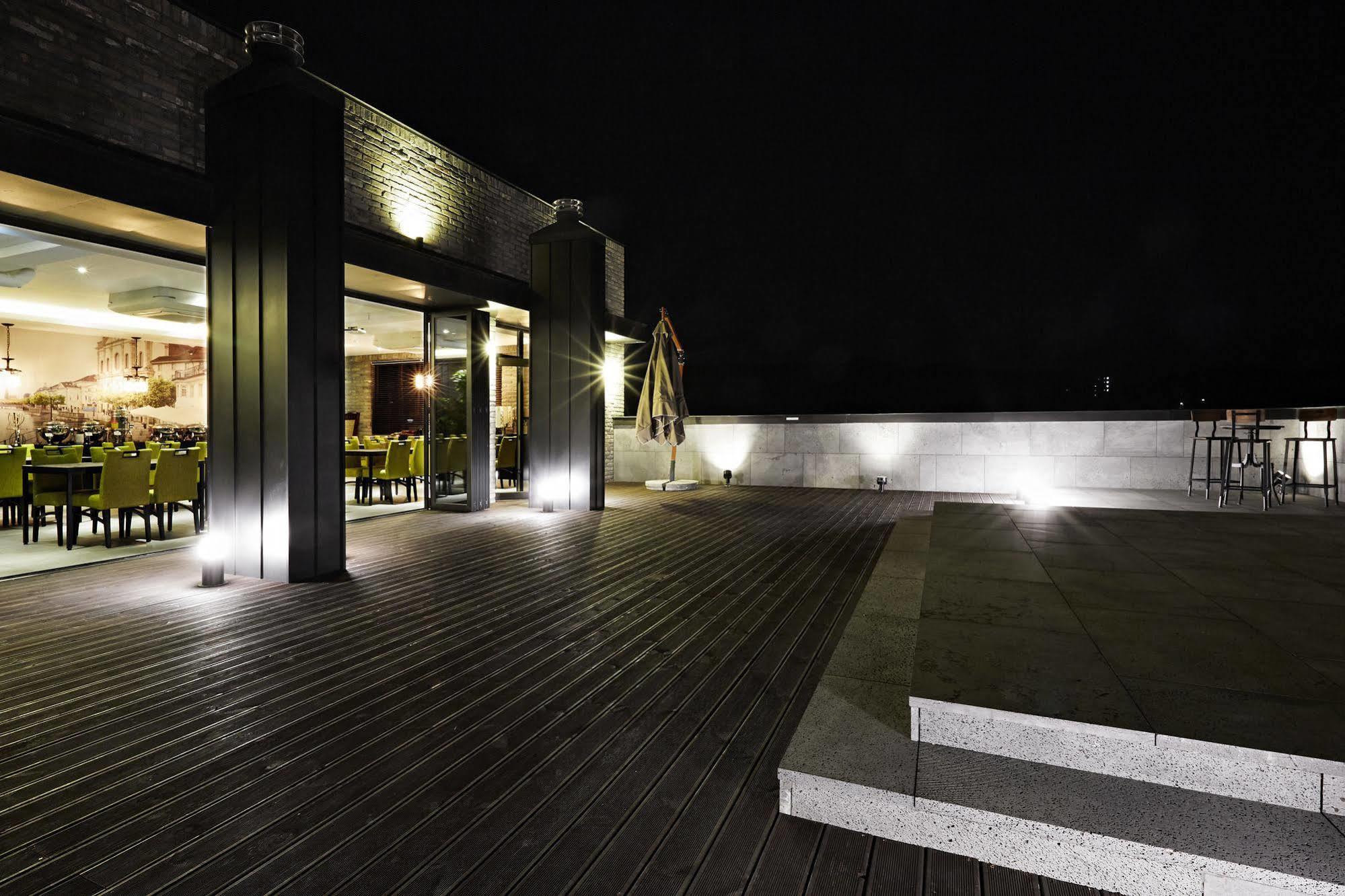 Chungbuk Inno City Namoo Hotel 阴城 外观 照片